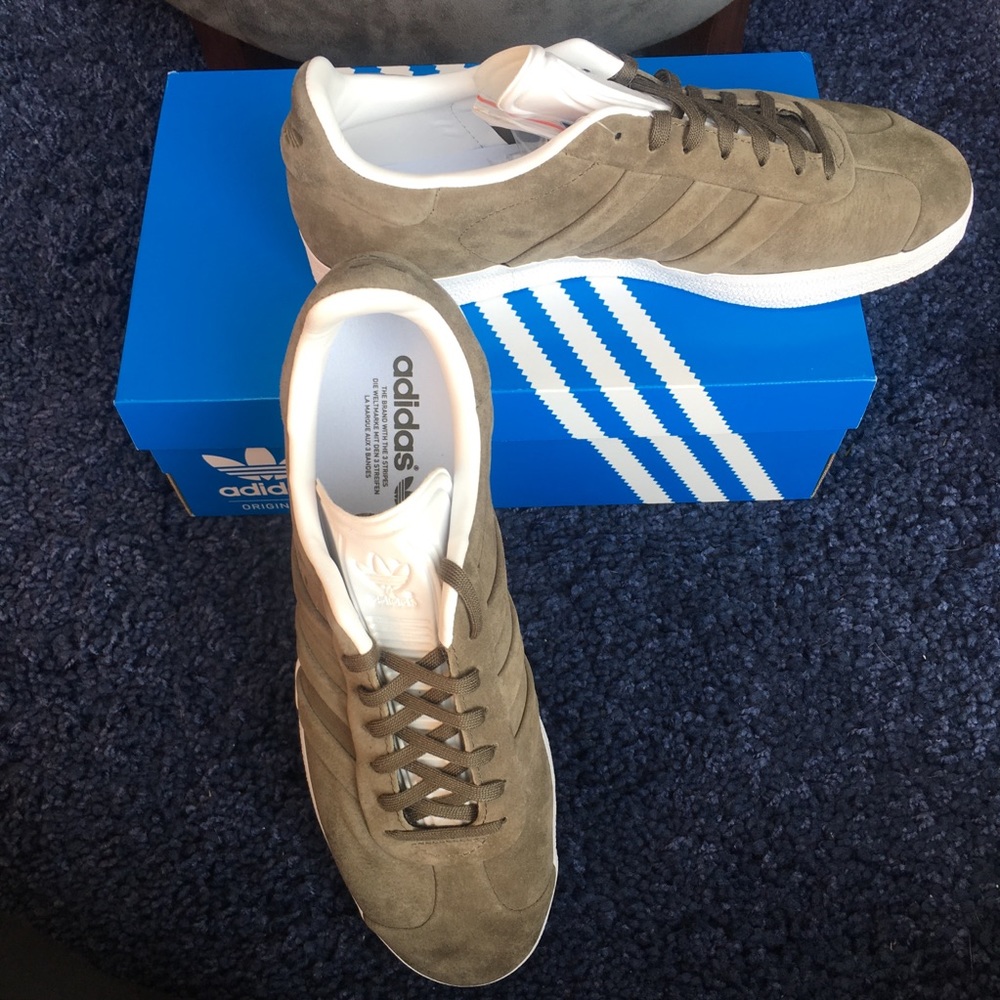 Men’s Adidas Gazelle Stitch-And-Turn Shoes